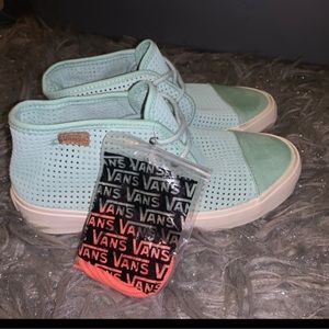 NEW Vans Rhea SF Square Perf Gossamer Green Sz 9.5